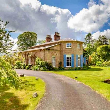 Private Room & Bathroom In Manor House Maybole エクステリア 写真