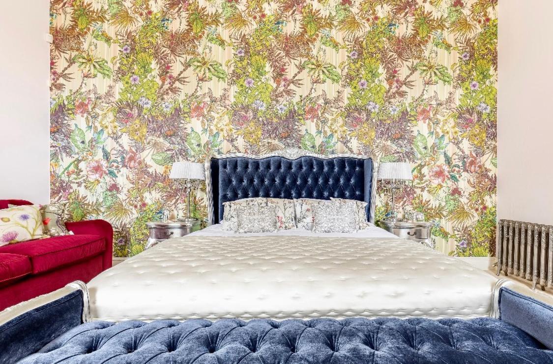 Private Room & Bathroom In Manor House Maybole エクステリア 写真