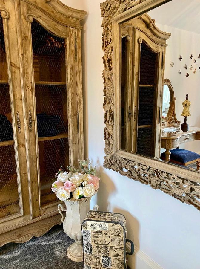 Private Room & Bathroom In Manor House Maybole エクステリア 写真