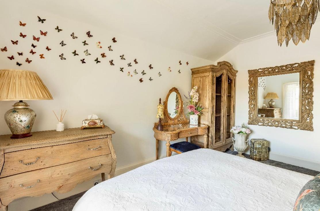 Private Room & Bathroom In Manor House Maybole エクステリア 写真