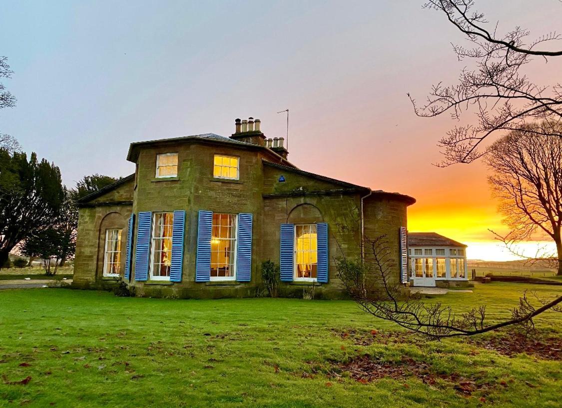 Private Room & Bathroom In Manor House Maybole エクステリア 写真